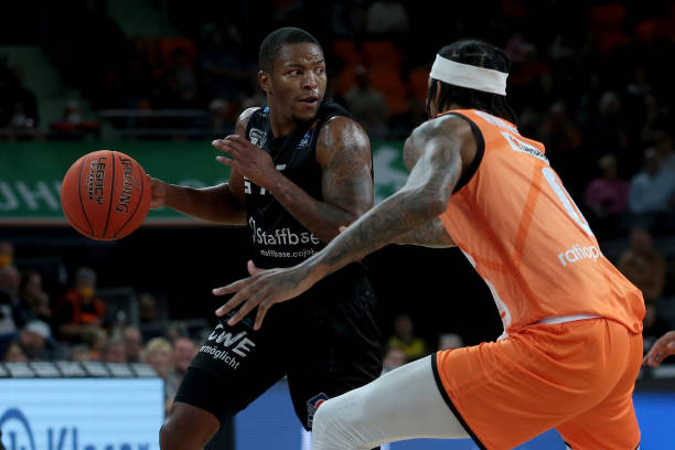 不仅如此 不仅如此